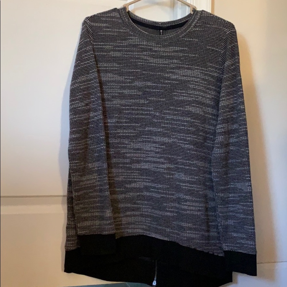 2 Lou & gray long sleeve tops size M